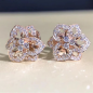 Preview: Exquisite versilberte Ohrringe in Blütenform mit hohlem Micropavé-Moissanit