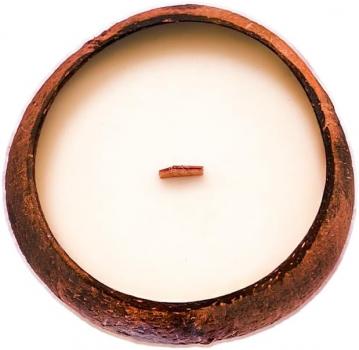 Aromakerze in Kokosnussschale