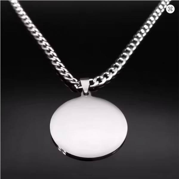 Halskette mit Horusauge und Skarabäus-Mistkäfer-Amulett für Damen und Herren, Edelstahl, ägyptischer Anhänger, runder Schmuck