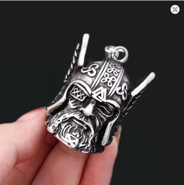 Vintage Edelstahl-Anhänger mit einäugigem Wikinger-Krieger, Glocke, Punk-Halskette mit antikem Kriegerhelm, Amulett