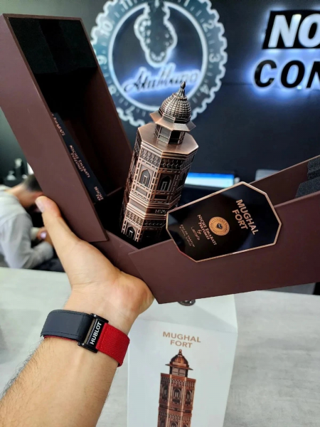 Lattafa Niche Emarati MUGHAL FORT Eau de Parfum Unisex 100 ml